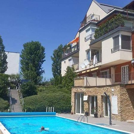 Cool & Pool Apartman Apartment Balatonfured Exterior photo