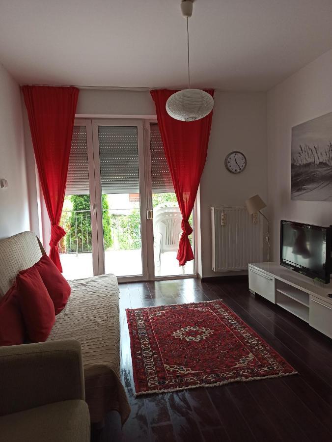 Cool & Pool Apartman Apartment Balatonfured Exterior photo