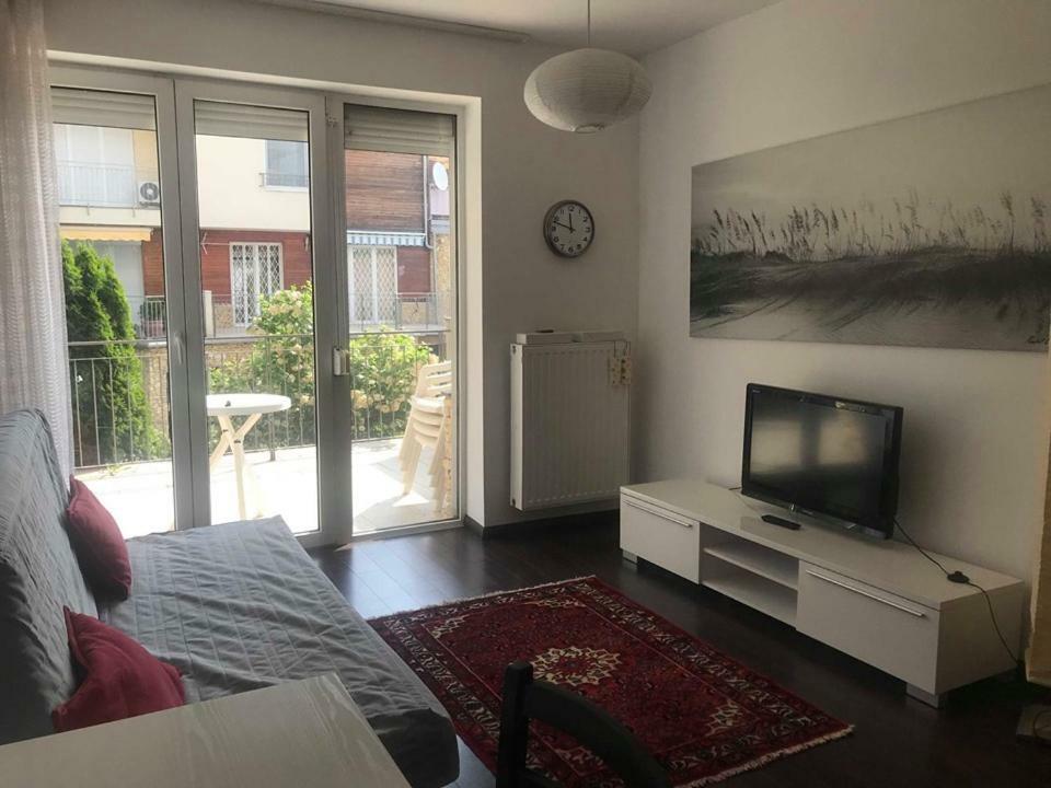 Cool & Pool Apartman Apartment Balatonfured Exterior photo